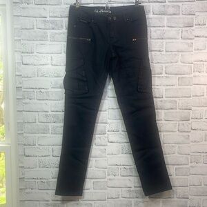 Luxirie Skinny Black Cargo Jeans 28